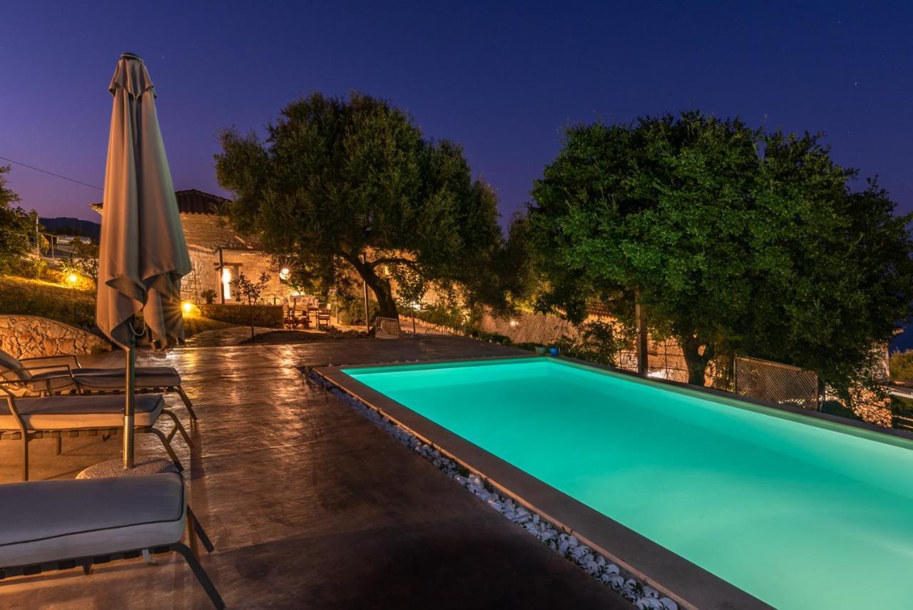 Yiameli Villas With Private Pool Skinária Oda fotoğraf